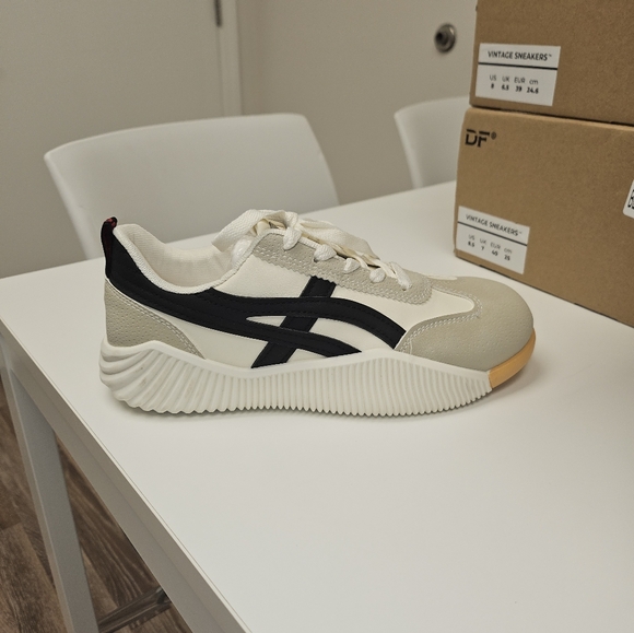 De Florance Vintage Sneaker - Picture 7 of 9